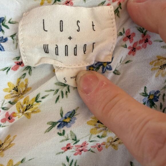 Lost + Wander Women's Floral Twist Crop Bell Sleeve Blouse Shirt Size Small - Picture 3 of 8